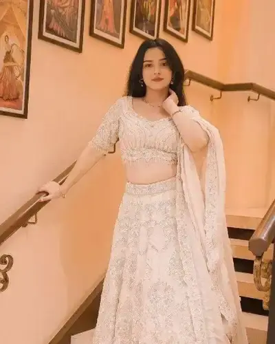 Escort Bhanpur